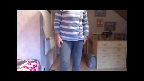 Nikole1 online show from October 2025 10:04:01 AM