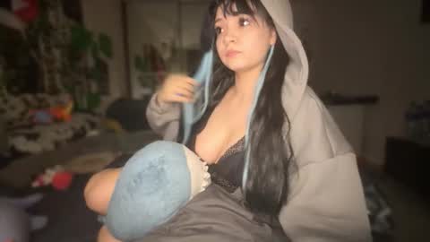 Snapshot of nikoli_naw chatting on December 2025 10:27:02 PM nikoli_naw online show from December 2025 10:27:02 PM