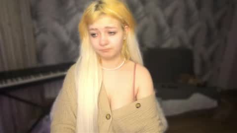 nikoli_naw online show from April 2026 09:02:02 PM