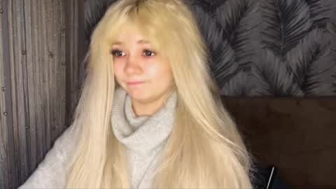 nikoli_naw online show from May 2026 07:32:02 PM