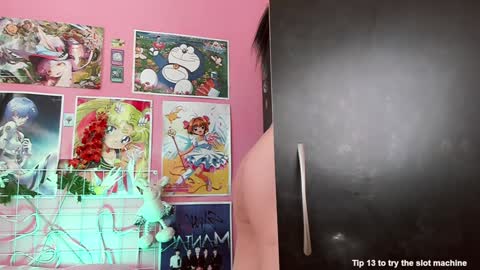 Nikylaine online show from December 2024 12:28:02 PM