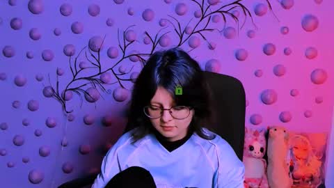 Snapshot of nila_luxe chatting on December 2025 08:59:01 PM nila_luxe online show from December 2025 08:59:01 PM