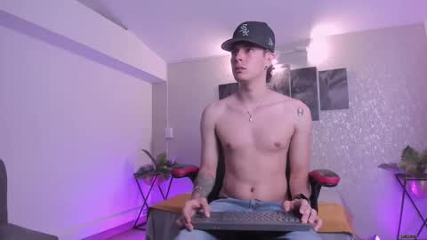 Nils online show from October 2025 04:21:02 AM