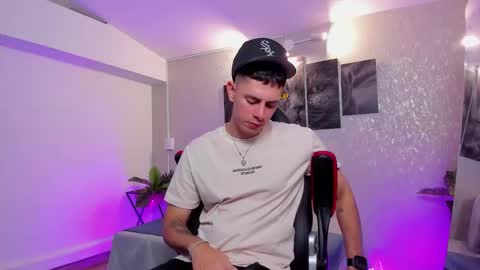 Nils online show from October 2025 04:31:01 AM