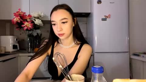 Snapshot of nilsamazuo chatting on November 2025 06:22:02 PM Margot online show from November 2025 06:22:02 PM