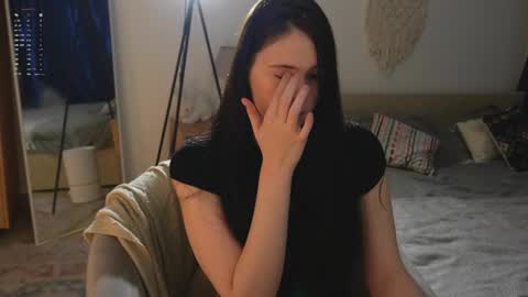 Jennet online show from November 2025 05:22:01 PM