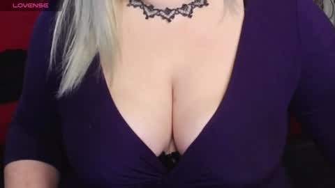 Blonde Nimpho online show from November 2025 08:35:02 AM