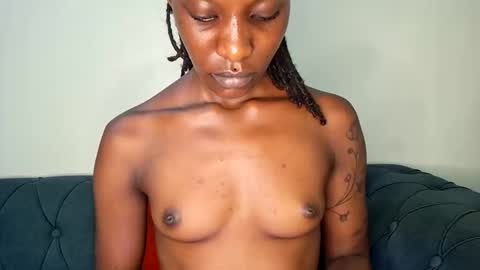 nina_bambi online show from November 2025 02:17:02 AM