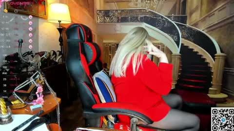Snapshot of nina_deville chatting on April 2026 04:04:02 PM Nina online show from April 2026 04:04:02 PM