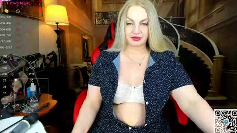 Snapshot of nina_deville chatting on May 2026 07:41:02 PM Nina online show from May 2026 07:41:02 PM