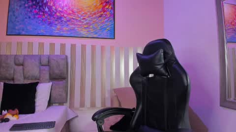 nina_glow_ online show from March 2026 11:44:02 AM