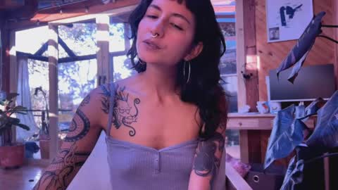 Nina.  online show from April 2026 09:40:02 PM