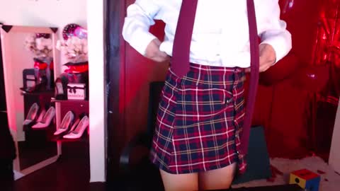 Snapshot of nina_paige chatting on February 2025 07:48:01 AM nina online show from February 2025 07:48:01 AM