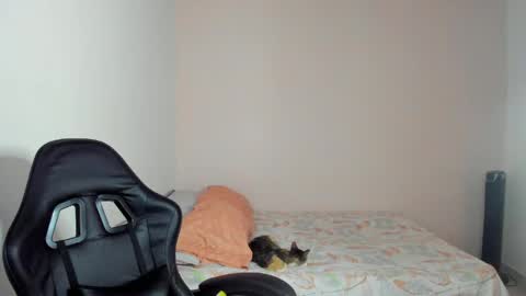  Nina  online show from April 2026 07:17:02 PM