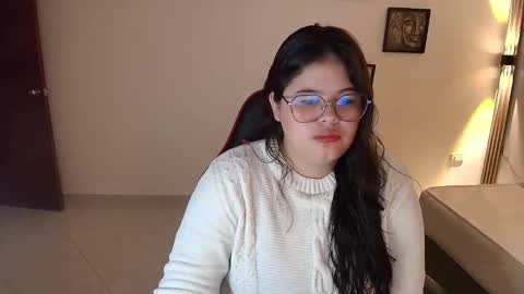 Snapshot of nina_rouge7 chatting on November 2025 12:05:02 PM N I N A online show from November 2025 12:05:02 PM