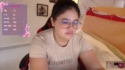 Snapshot of nina_rouge7 chatting on November 2025 01:40:01 PM N I N A online show from November 2025 01:40:01 PM