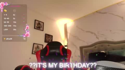 Snapshot of nina_rouge7 chatting on November 2025 01:22:02 PM N I N A online show from November 2025 01:22:02 PM