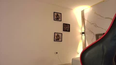 Snapshot of nina_rouge7 chatting on November 2025 02:54:01 PM N I N A online show from November 2025 02:54:01 PM