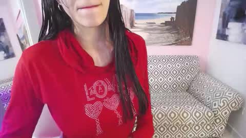 Snapshot of nina_smalls chatting on October 2025 12:13:02 PM Nina online show from October 2025 12:13:02 PM