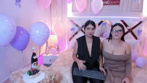 Nina online show from December 2025 02:40:01 AM