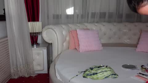 Snapshot of ninacrystal chatting on February 2025 05:55:01 AM NinaCrystal online show from February 2025 05:55:01 AM