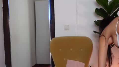 Snapshot of ninacrystal chatting on November 2025 08:47:02 AM NinaCrystal online show from November 2025 08:47:02 AM