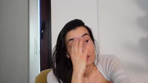 NinaCrystal online show from February 2026 08:33:02 AM