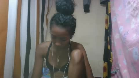 ninaeaa online show from December 2025 06:15:02 PM