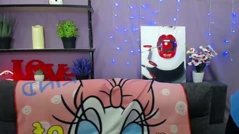 ninaflawlees online show from March 2025 07:25:01 PM