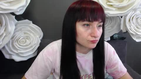 ninaflawlees online show from September 2025 11:55:02 AM