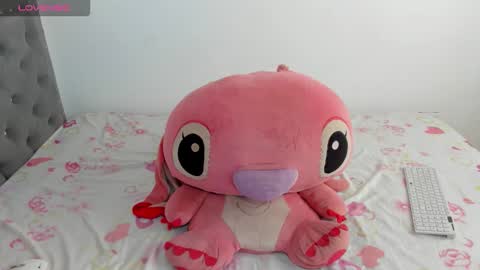 Valentina online show from September 2025 03:28:02 PM