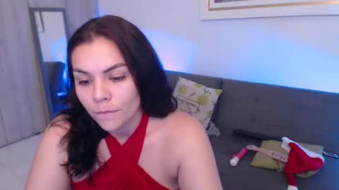 Snapshot of ninaluke chatting on December 2024 07:44:01 PM Nina Luke online show from December 2024 07:44:01 PM