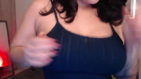 Snapshot of ninaluke chatting on February 2025 10:55:02 PM Nina Luke online show from February 2025 10:55:02 PM