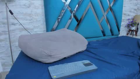 Nina Medux online show from February 2025 09:56:02 AM