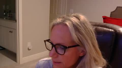 Snapshot of ninanite chatting on April 2026 11:21:02 PM ninanite online show from April 2026 11:21:02 PM