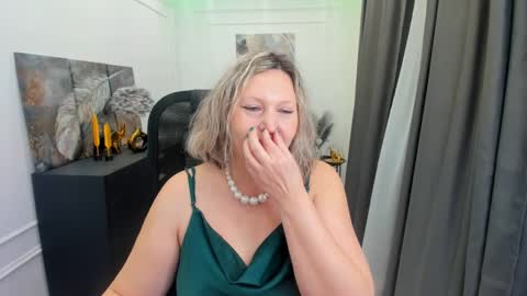 ninastarle online show from April 2026 04:43:02 AM