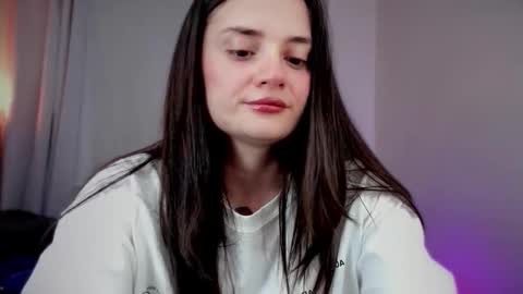 ninavolkov online show from November 2025 10:43:01 PM