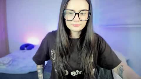 ninavolkov online show from February 2026 11:42:02 PM