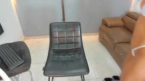 Snapshot of nini_beyker chatting on November 2025 01:13:02 PM nini_beyker online show from November 2025 01:13:02 PM