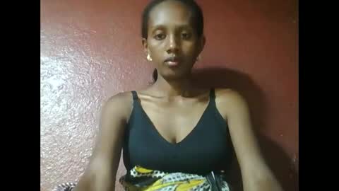 ninie246746 online show from January 2025 05:00:01 AM