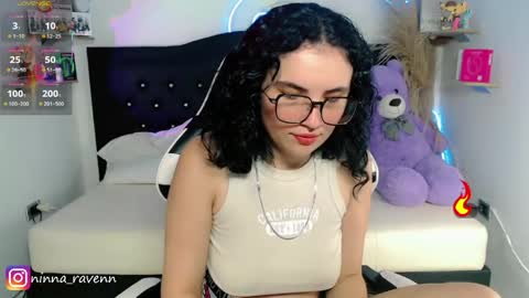 Snapshot of ninna_raven chatting on May 2026 10:15:02 PM Ninna online show from May 2026 10:15:02 PM