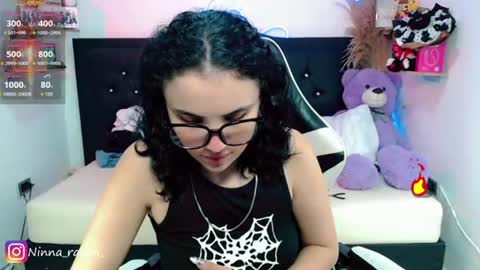 Snapshot of ninna_raven chatting on June 2026 12:24:02 AM Ninna online show from June 2026 12:24:02 AM