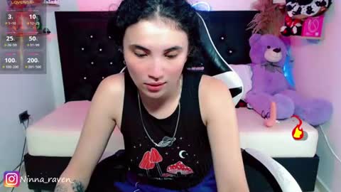 Snapshot of ninna_raven chatting on June 2026 11:02:01 PM Ninna online show from June 2026 11:02:01 PM