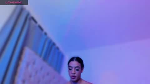 Snapshot of ninonbeart chatting on May 2026 11:12:03 PM Ninon Beart online show from May 2026 11:12:03 PM