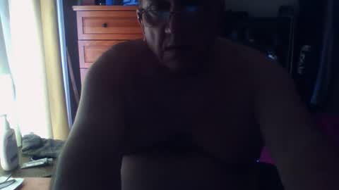 Dennis online show from October 2025 02:58:02 PM