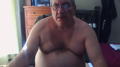 Dennis online show from November 2025 03:24:02 PM