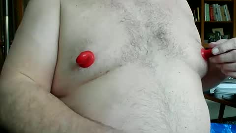 Snapshot of nip_fun_bear chatting on February 2025 08:41:02 PM Nip Fun Bear online show from February 2025 08:41:02 PM
