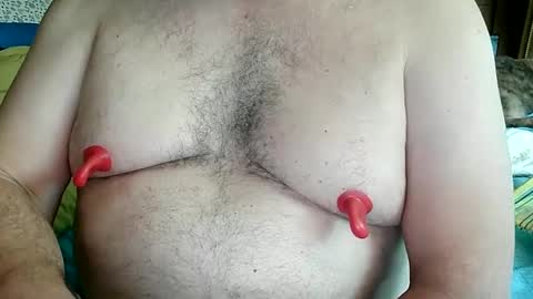 Snapshot of nip_fun_bear chatting on October 2025 09:56:01 PM Nip Fun Bear online show from October 2025 09:56:01 PM