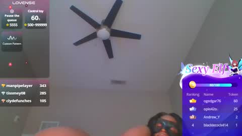 Nirvanafox7 online show from December 2024 08:23:02 PM