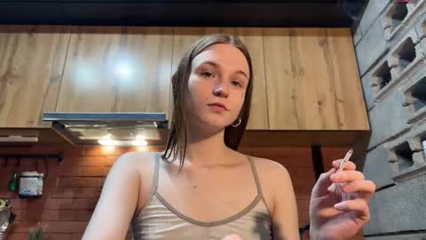 Snapshot of nloraaa chatting on December 2025 12:43:01 PM Tears Lora online show from December 2025 12:43:01 PM